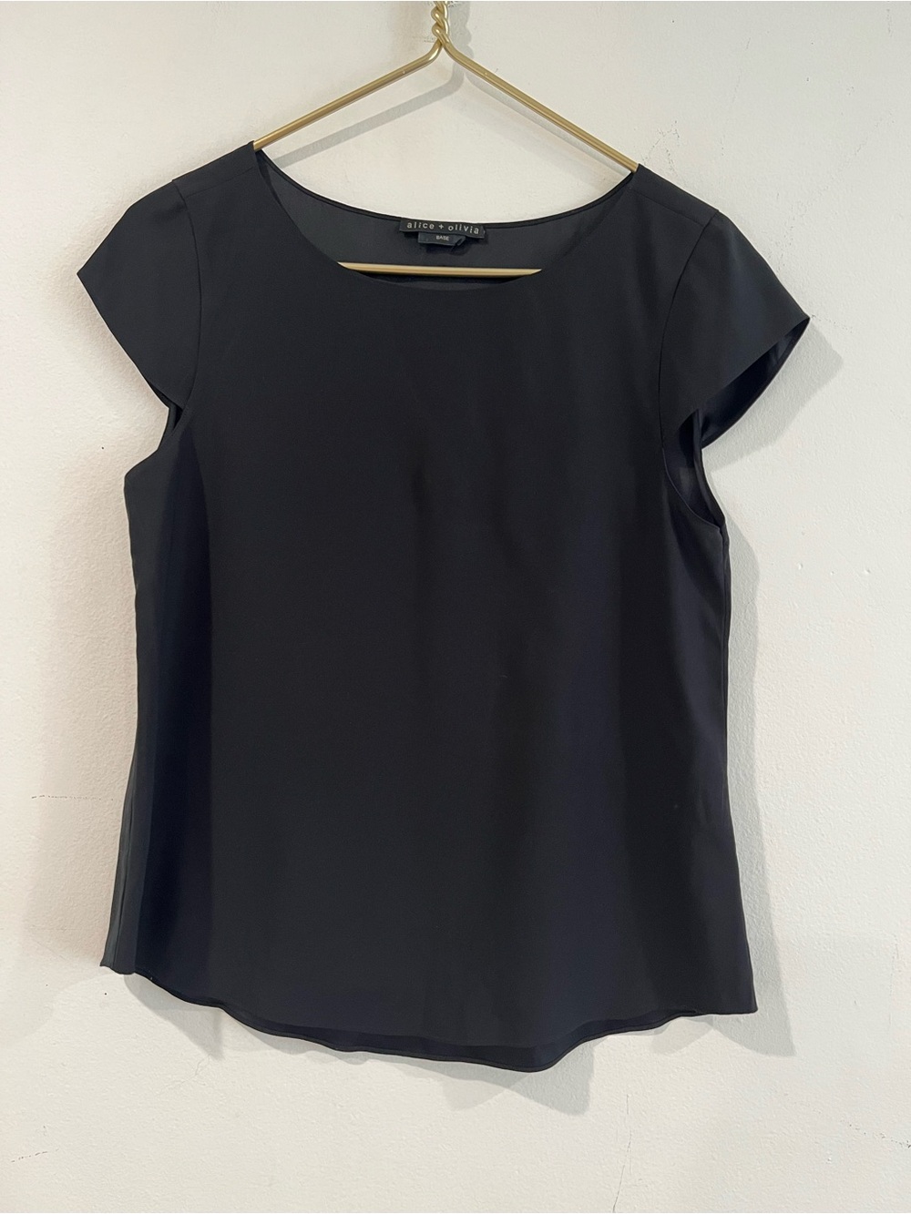Alice + Olivia Black Cap-Sleeve Scoop basic Neck Blouse  S